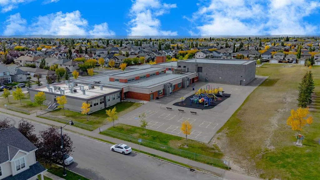 10 Prestwick Bay SE #4226