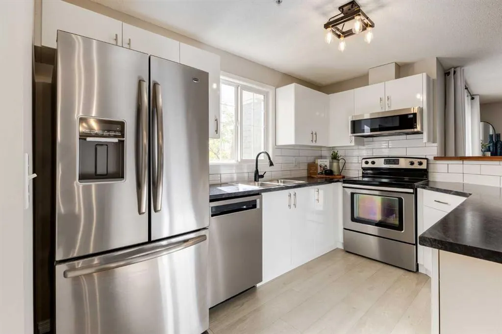 10 Prestwick Bay SE #4226