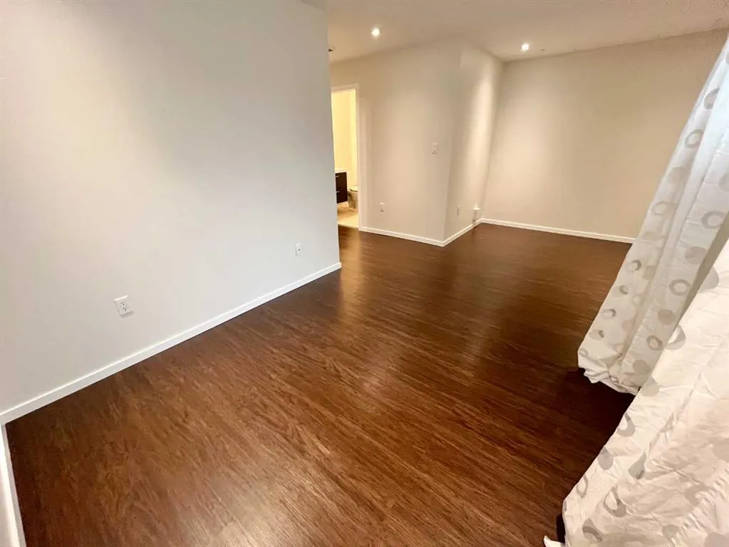 430 Highlands Boulevard W #3