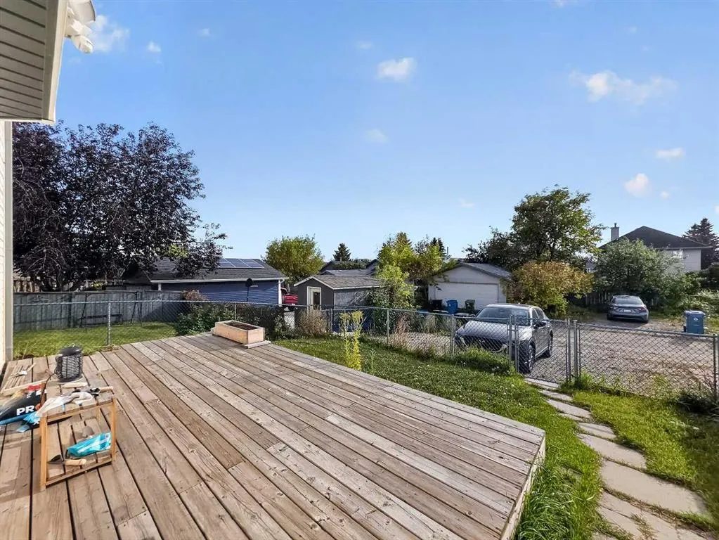 119 Covington Close NE