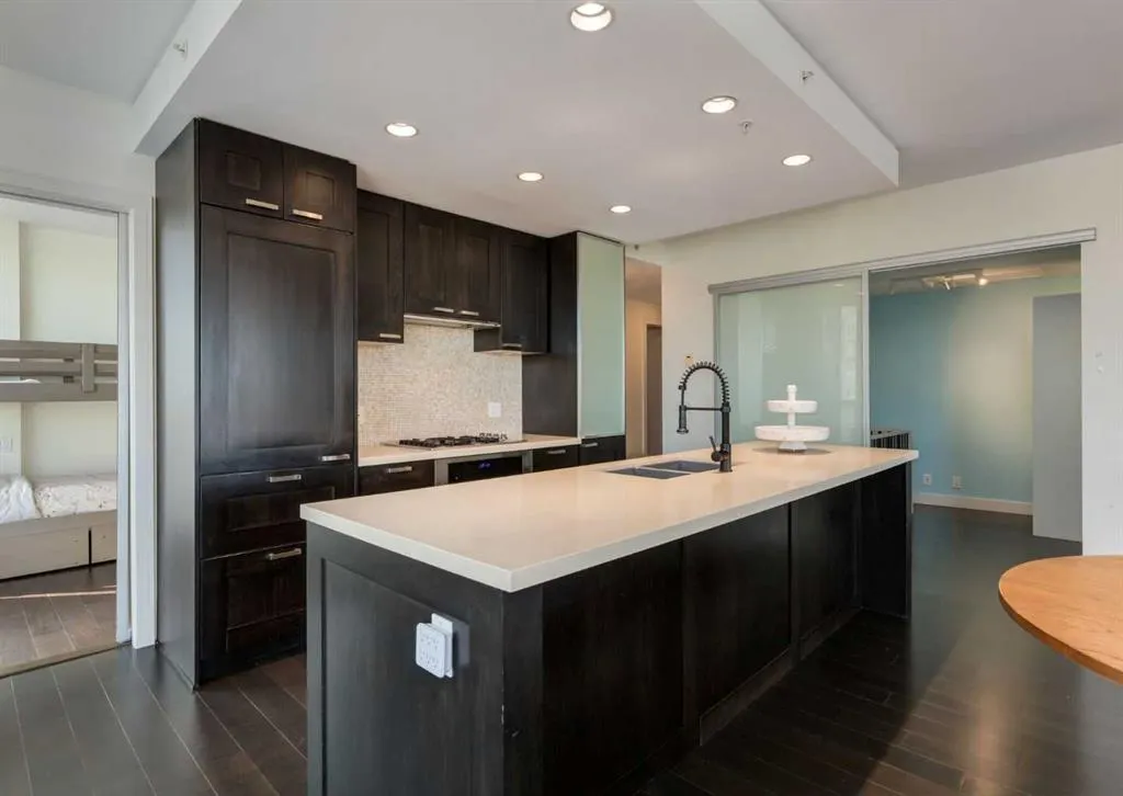 222 Riverfront Avenue SW #913