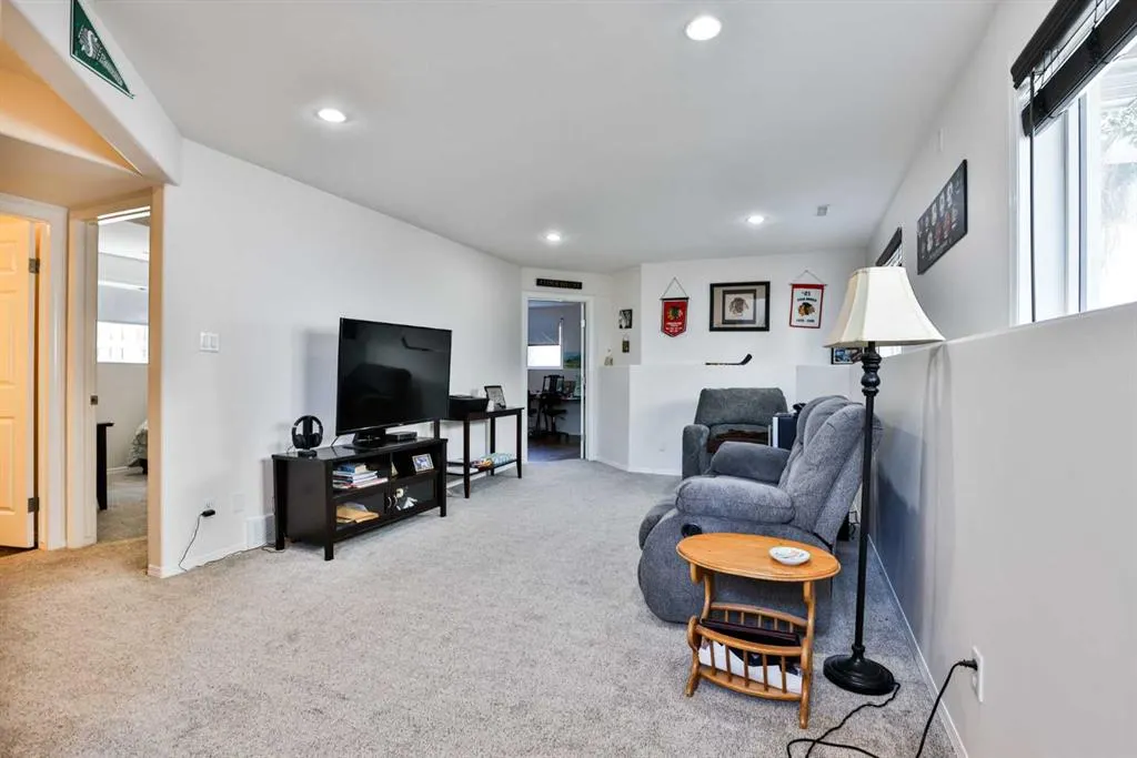 139 Heritage Circle W