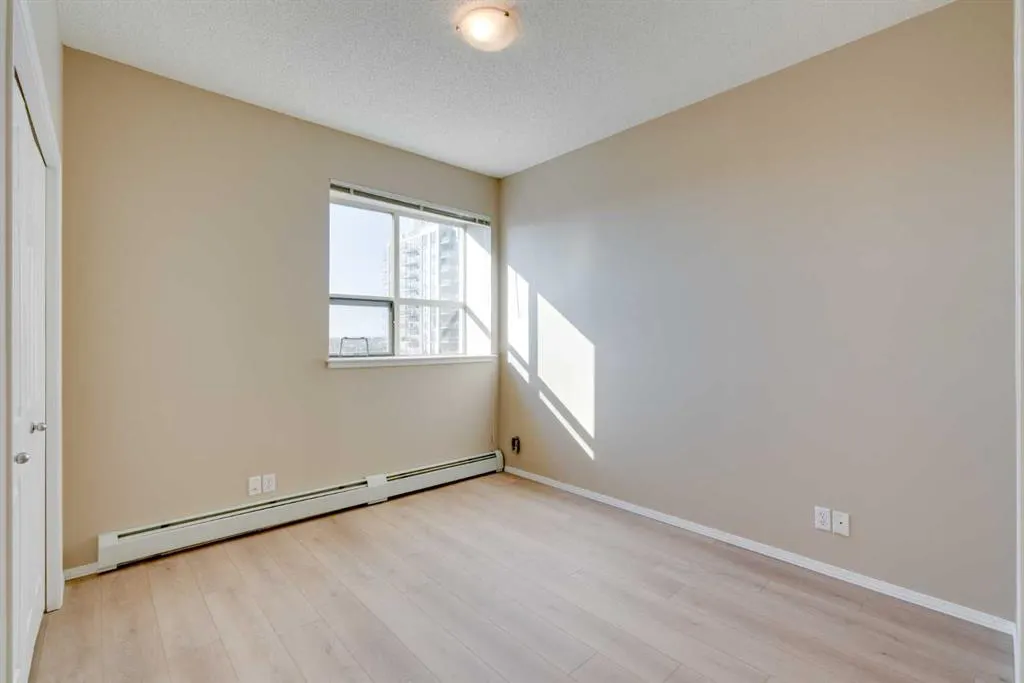 1053 10 Street SW #1816