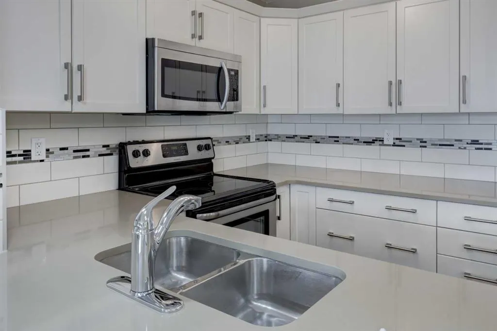 406 Cranberry Park SE #303