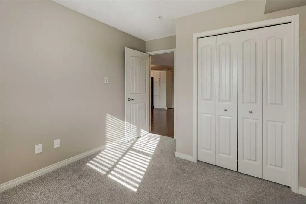 406 Cranberry Park SE #303