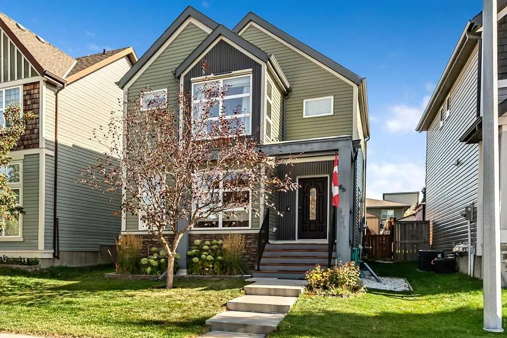 86 Walden Crescent SE