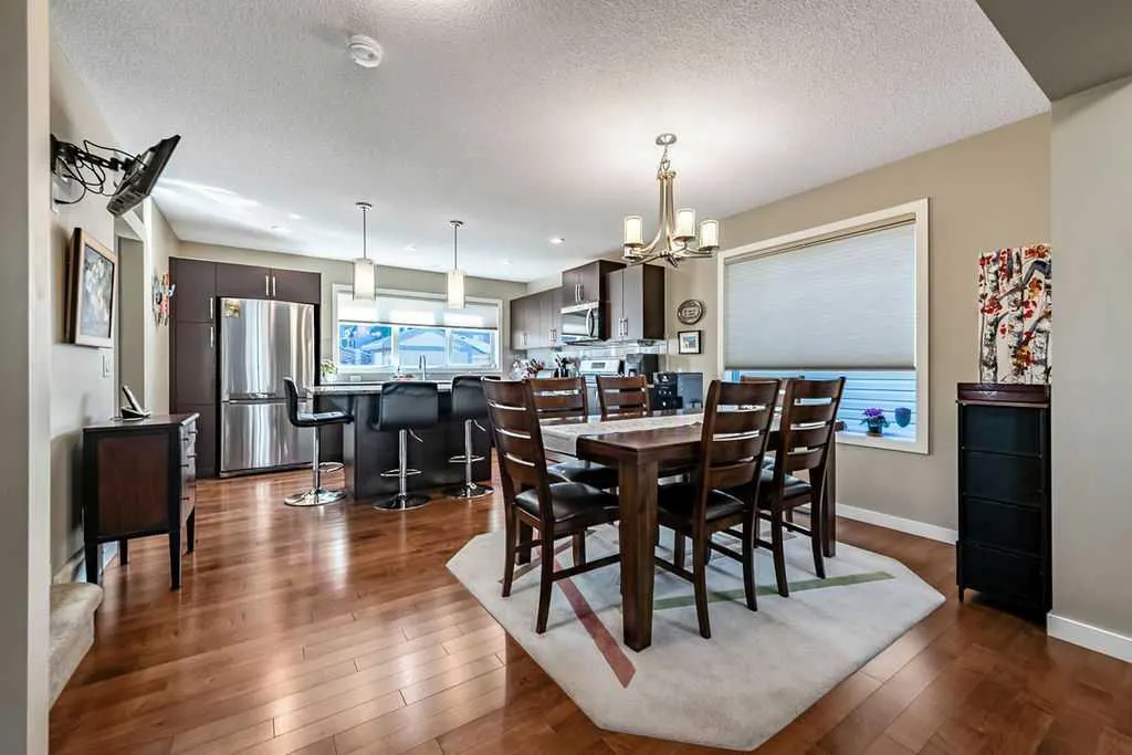 86 Walden Crescent SE