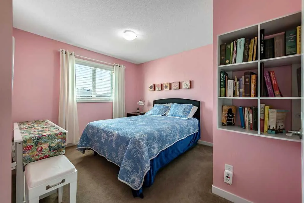 86 Walden Crescent SE