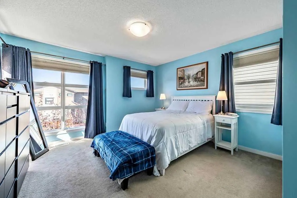 86 Walden Crescent SE