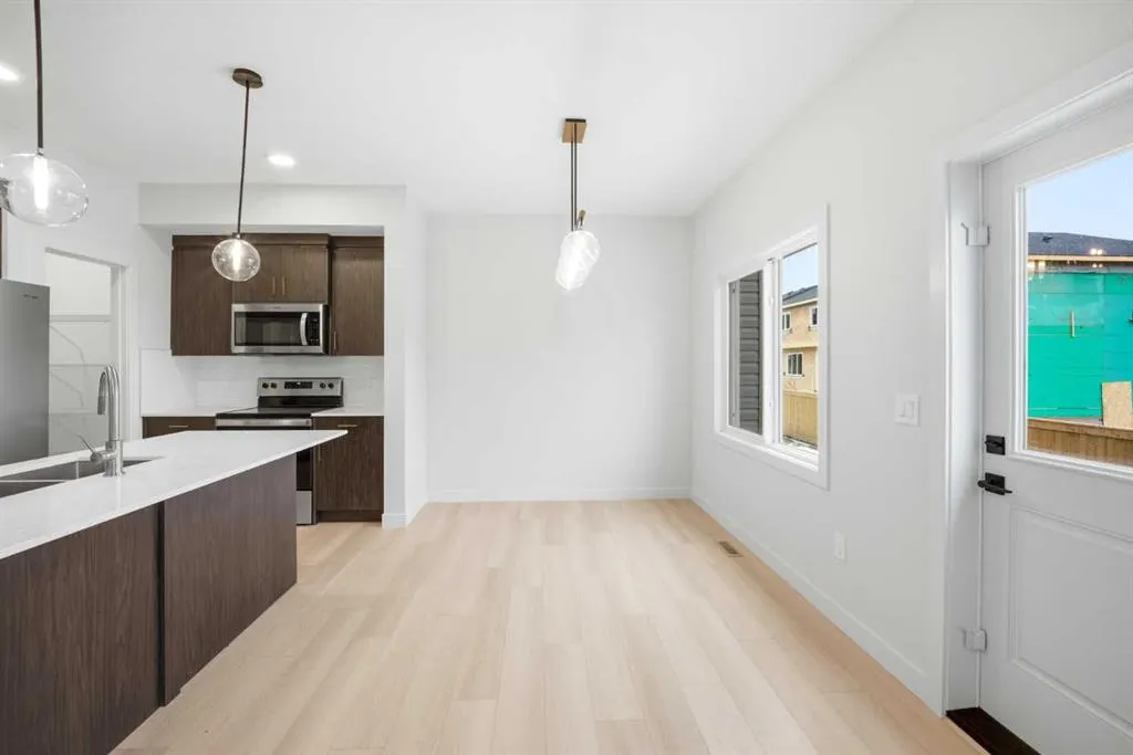 50 Waterford Mews