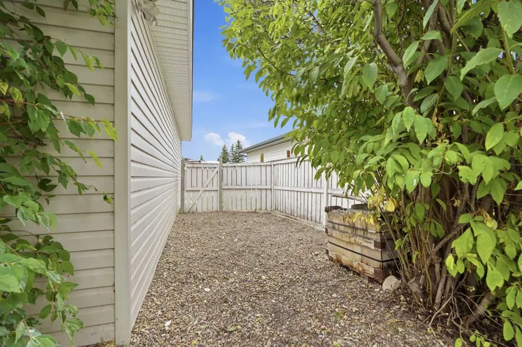 14 Ladwig Close