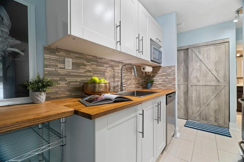930 Royal Avenue SW #4