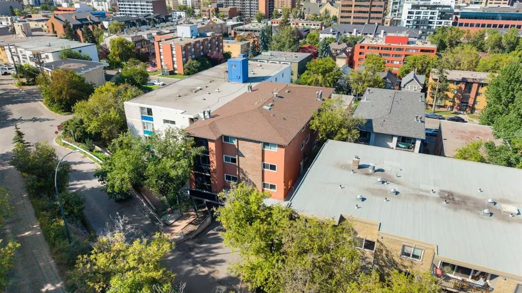 930 Royal Avenue SW #4