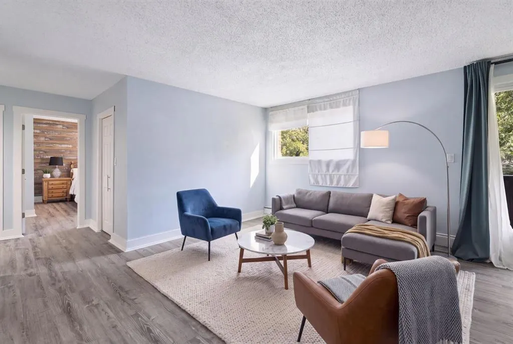 930 Royal Avenue SW #4