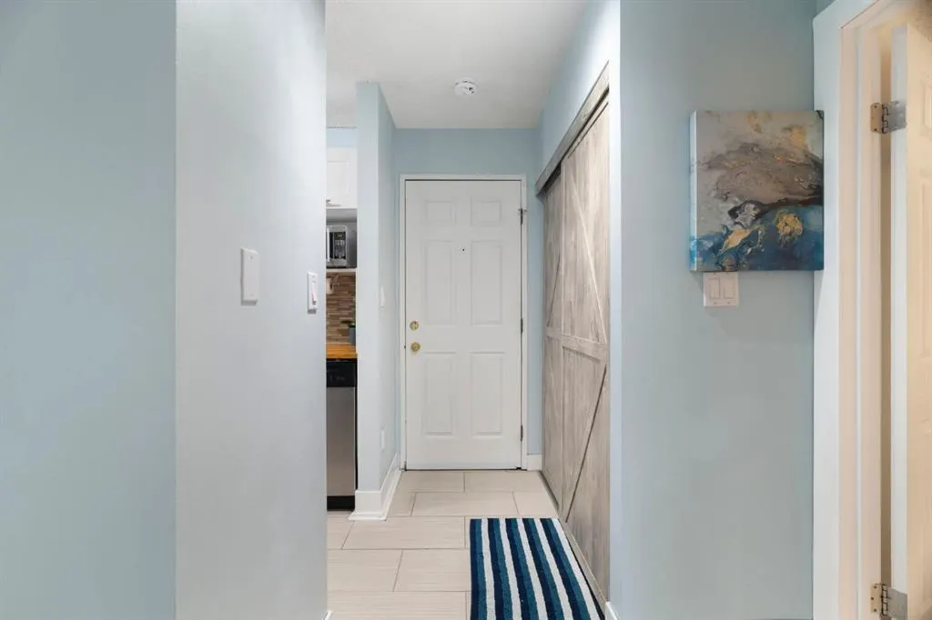 930 Royal Avenue SW #4