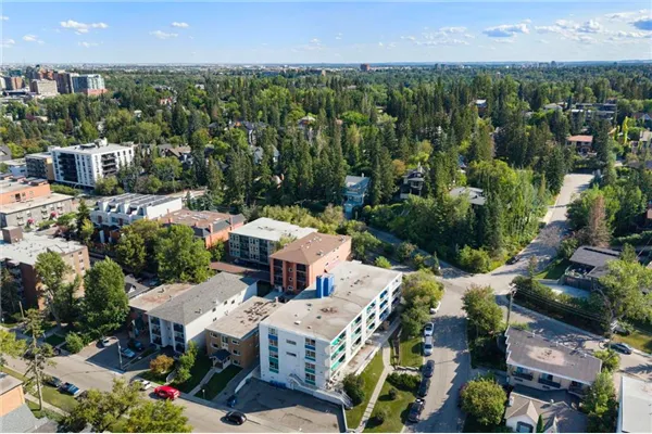 930 Royal Avenue SW