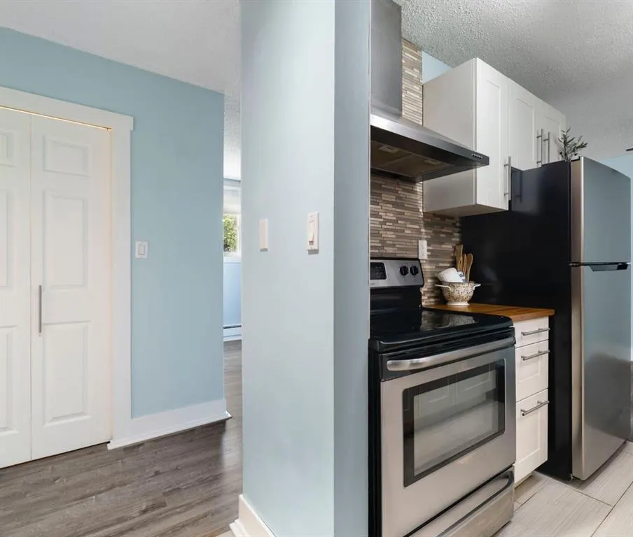 930 Royal Avenue SW #4