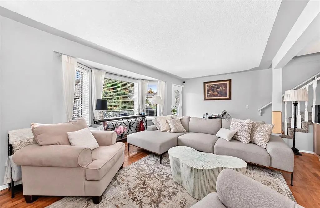 355 Regal Park NE