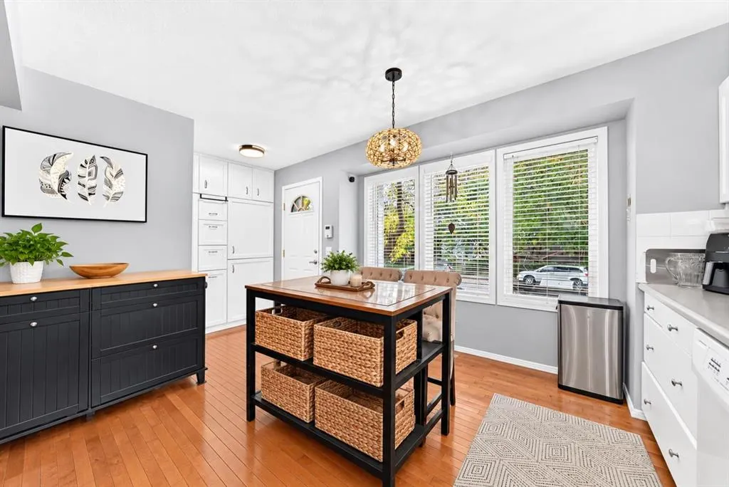 355 Regal Park NE