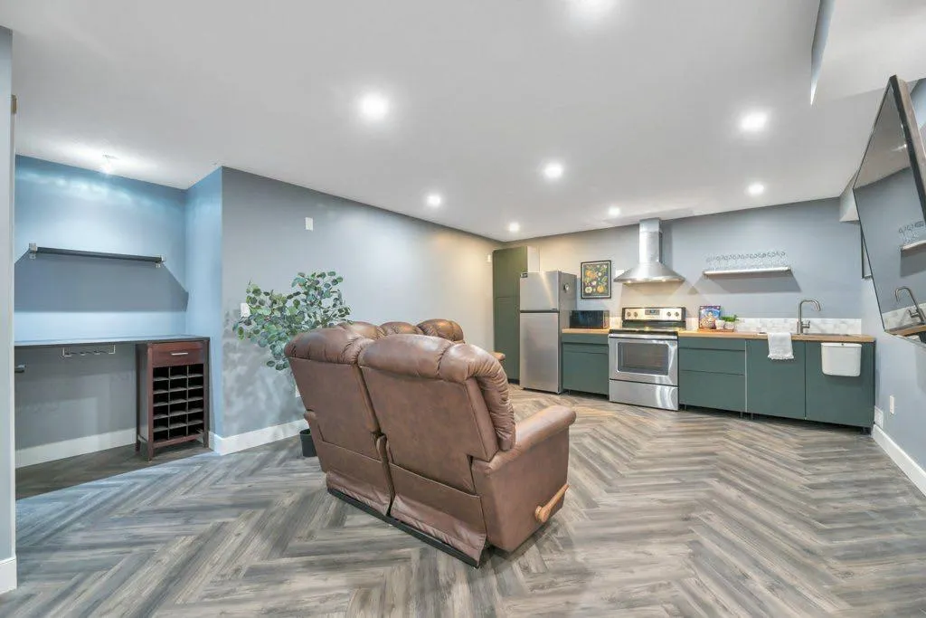 101 Hawkmere Place
