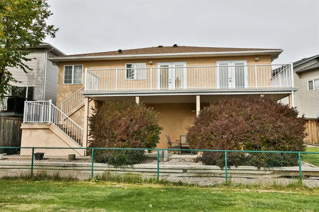 37 Squamish Crescent W