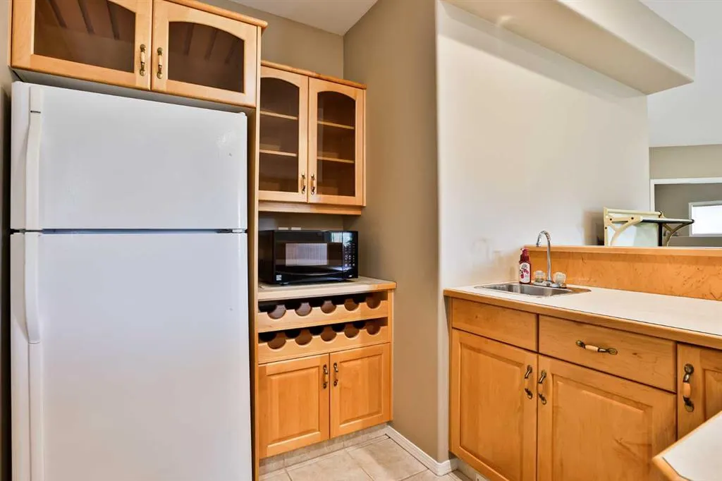 37 Squamish Crescent W