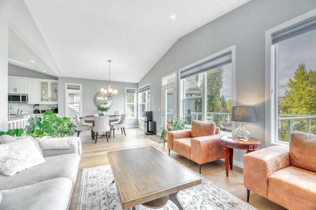 32 Walden Place SE