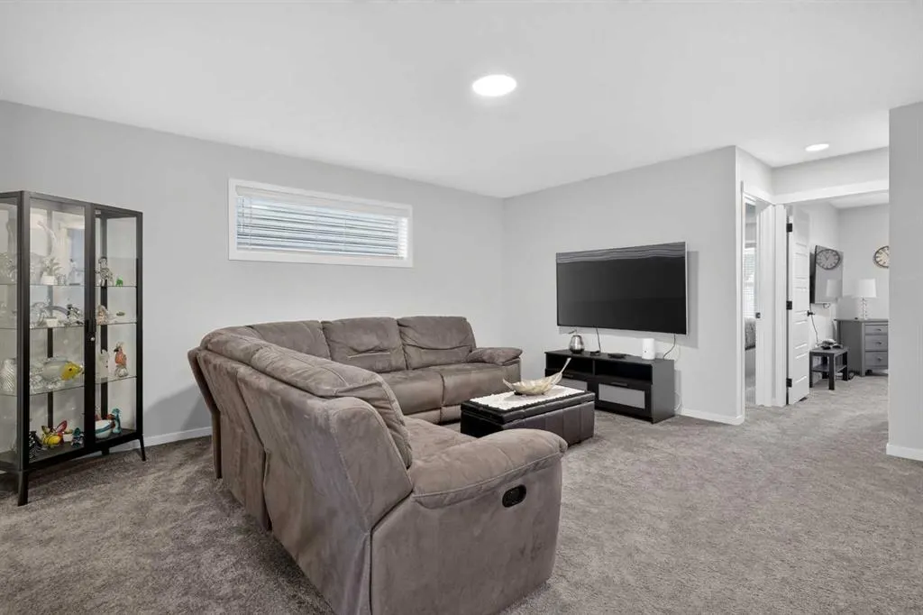 143 Wolf Hollow Manor SE