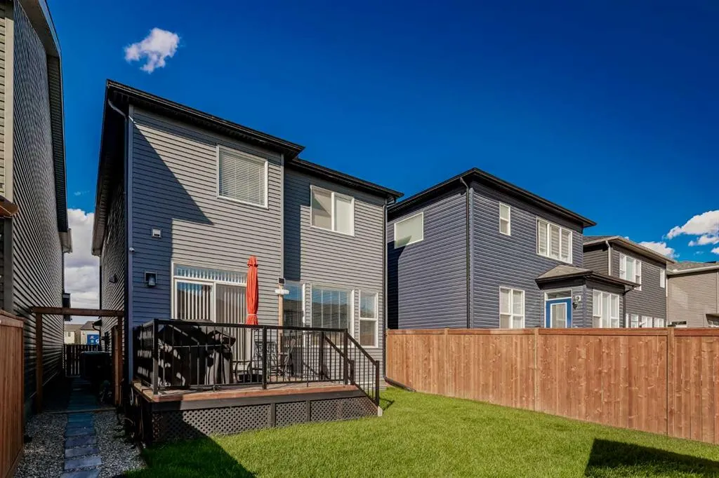 143 Wolf Hollow Manor SE