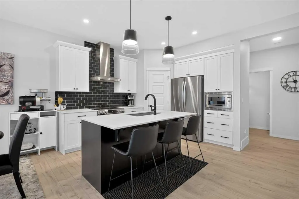 143 Wolf Hollow Manor SE