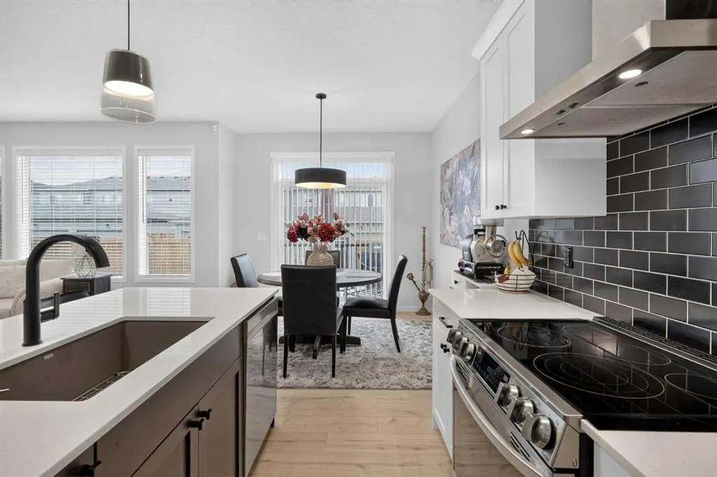 143 Wolf Hollow Manor SE