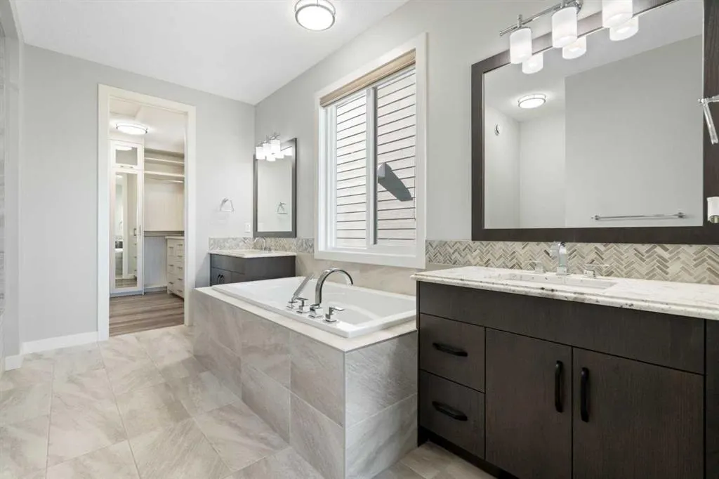 94 Mahogany Cove SE