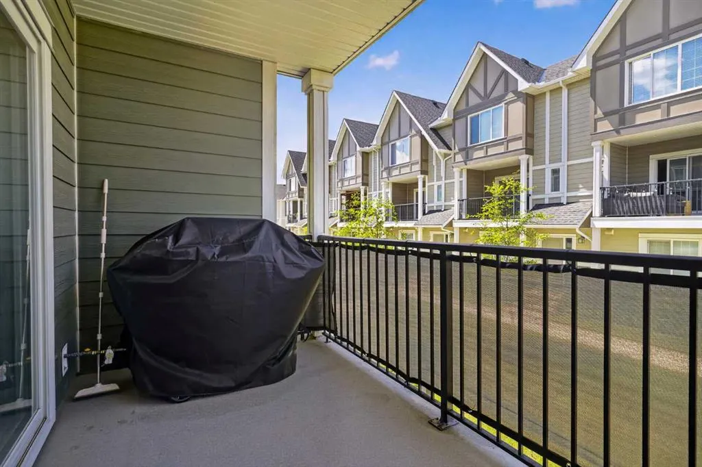412 Nolanlake Villas NW