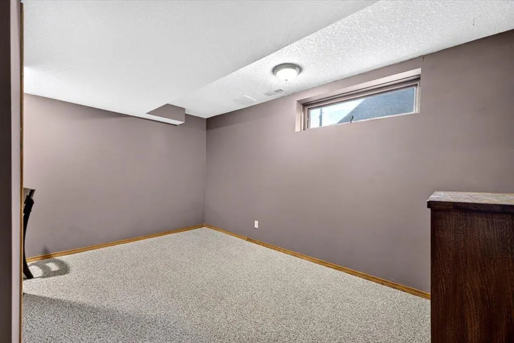 5 Sunset Crescent
