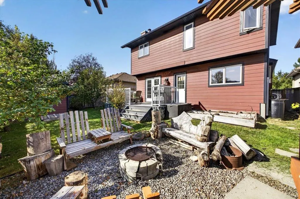 5 Sunset Crescent
