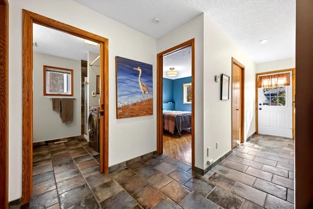5 Sunset Crescent