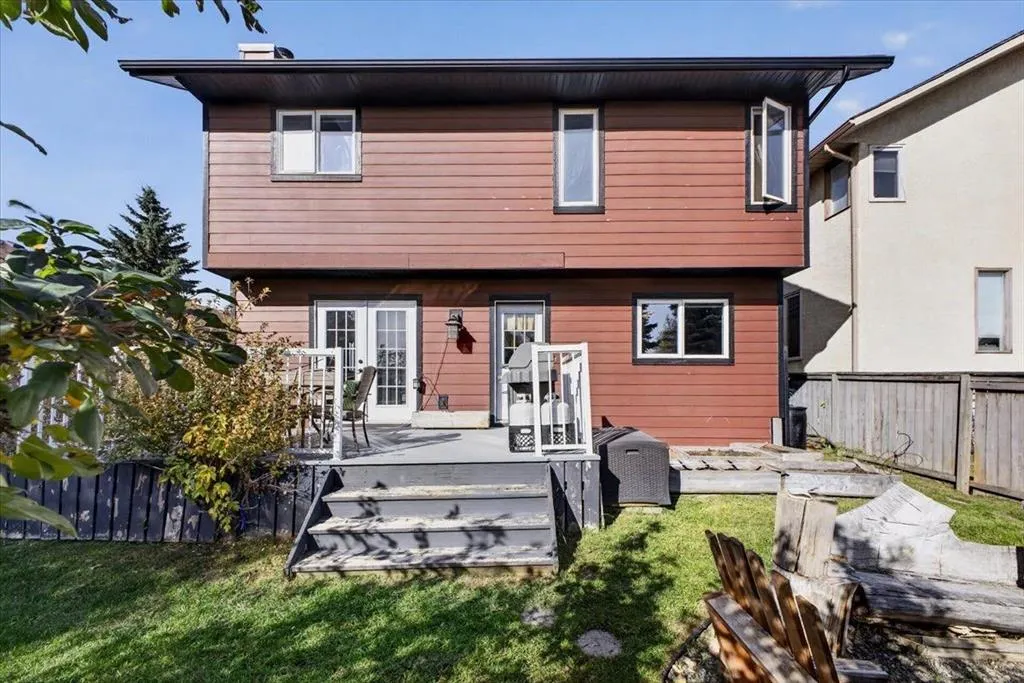 5 Sunset Crescent