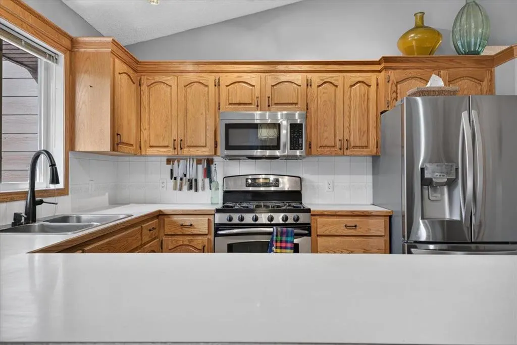 5 Sunset Crescent