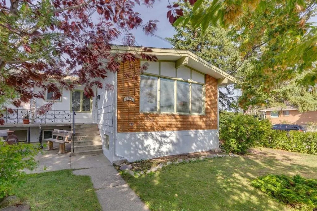 1101 42 Street SW