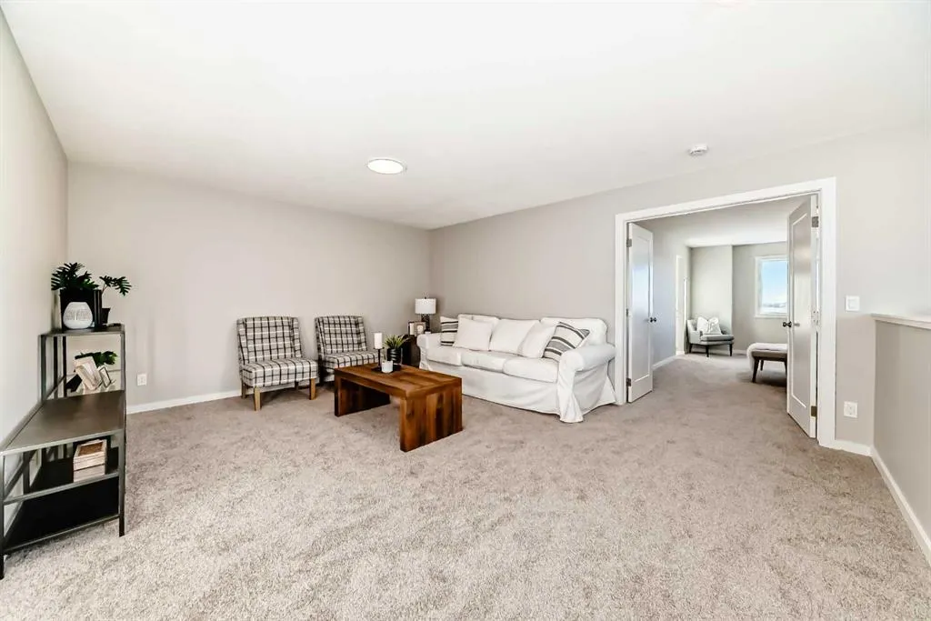 153 Rangeview Path SE