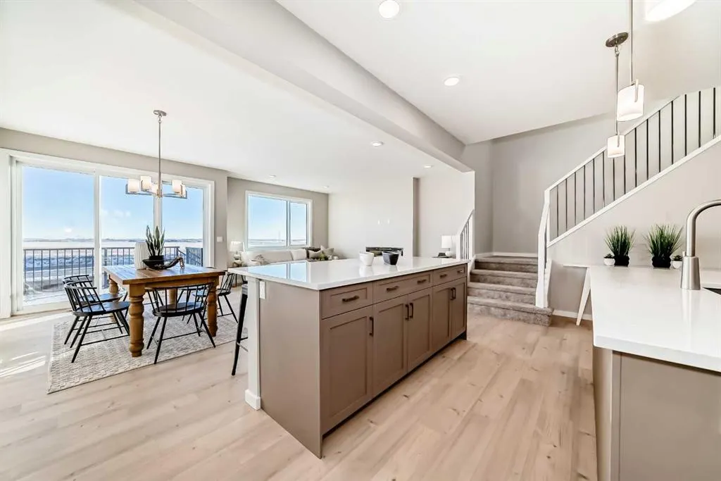 153 Rangeview Path SE