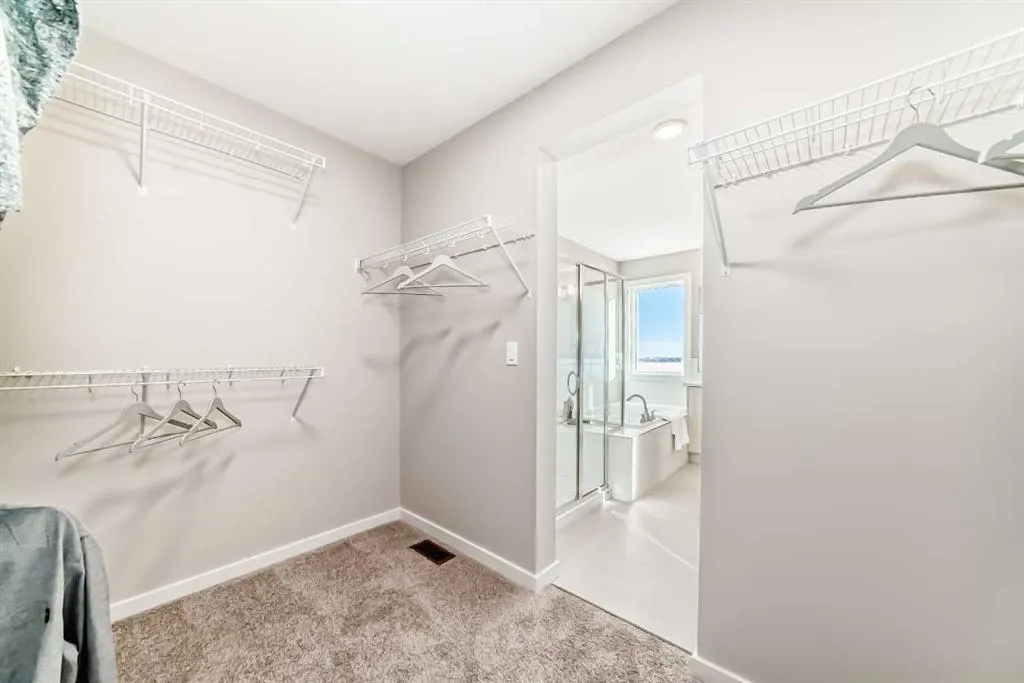153 Rangeview Path SE