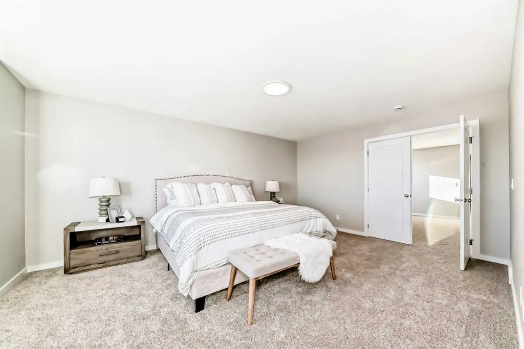 153 Rangeview Path SE