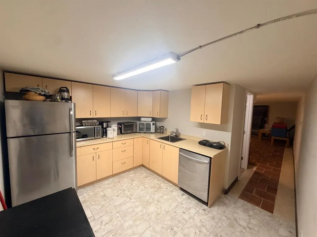 162 Hampshire Road #2