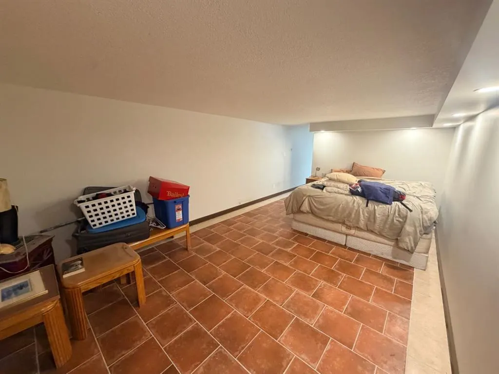 162 Hampshire Road #2