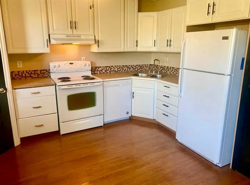 229 Lafayette Boulevard W