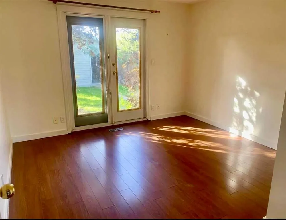 229 Lafayette Boulevard W