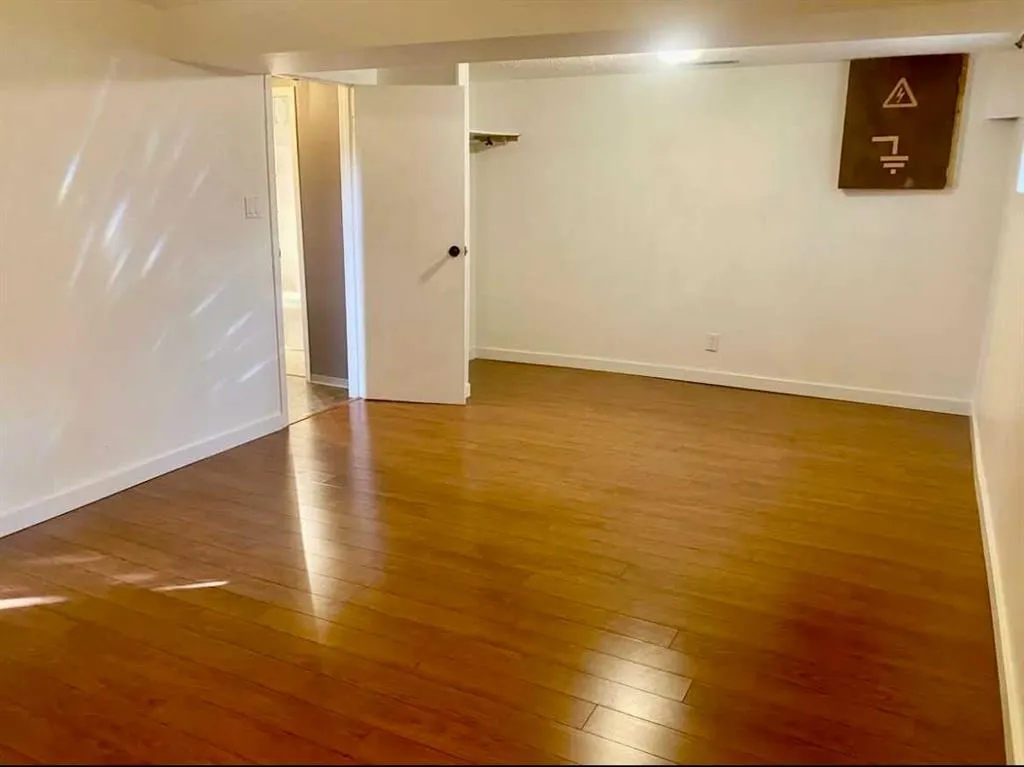 229 Lafayette Boulevard W