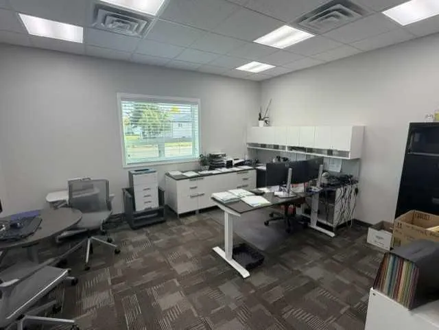 410 2 Avenue W