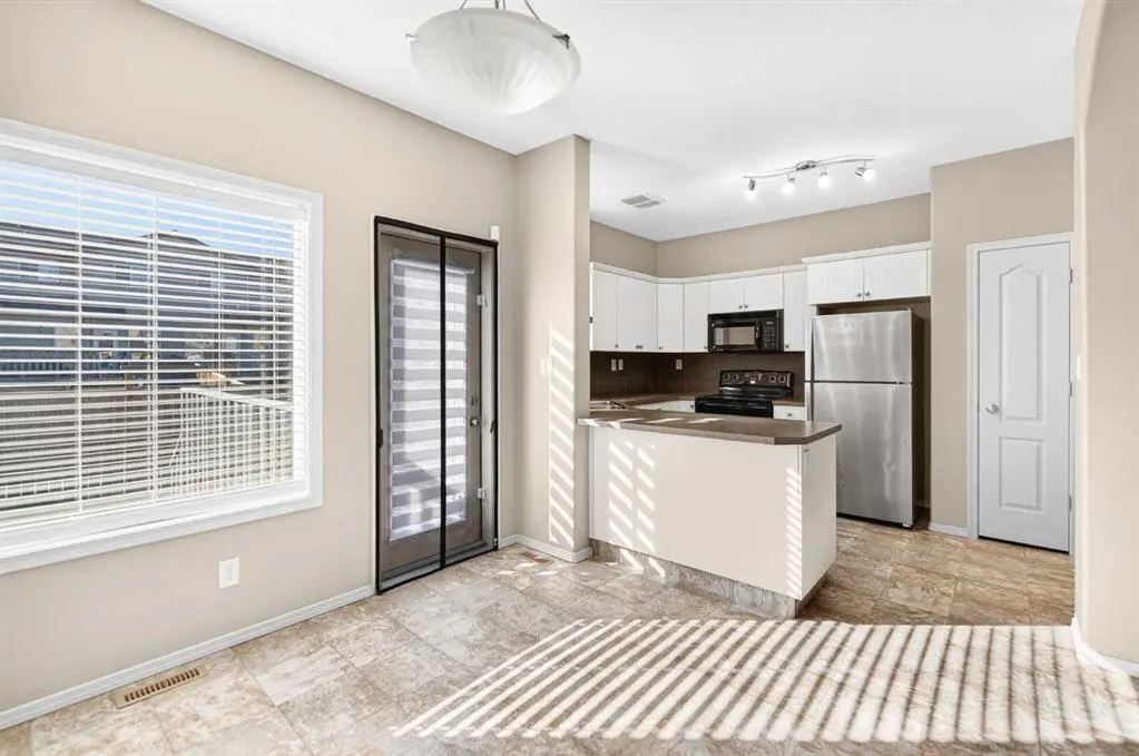 21 Pinetree Close